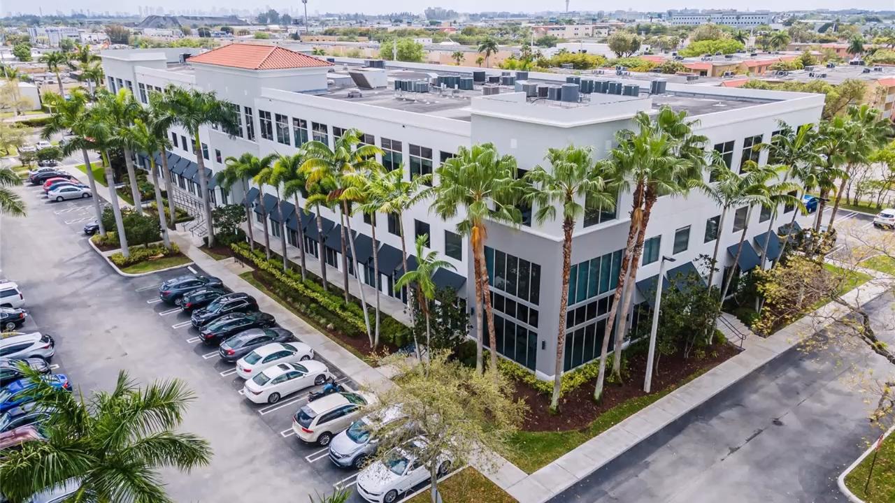 VIDEO DORAL OFFICE UNIVERSAL TRANSLATION SERVICES